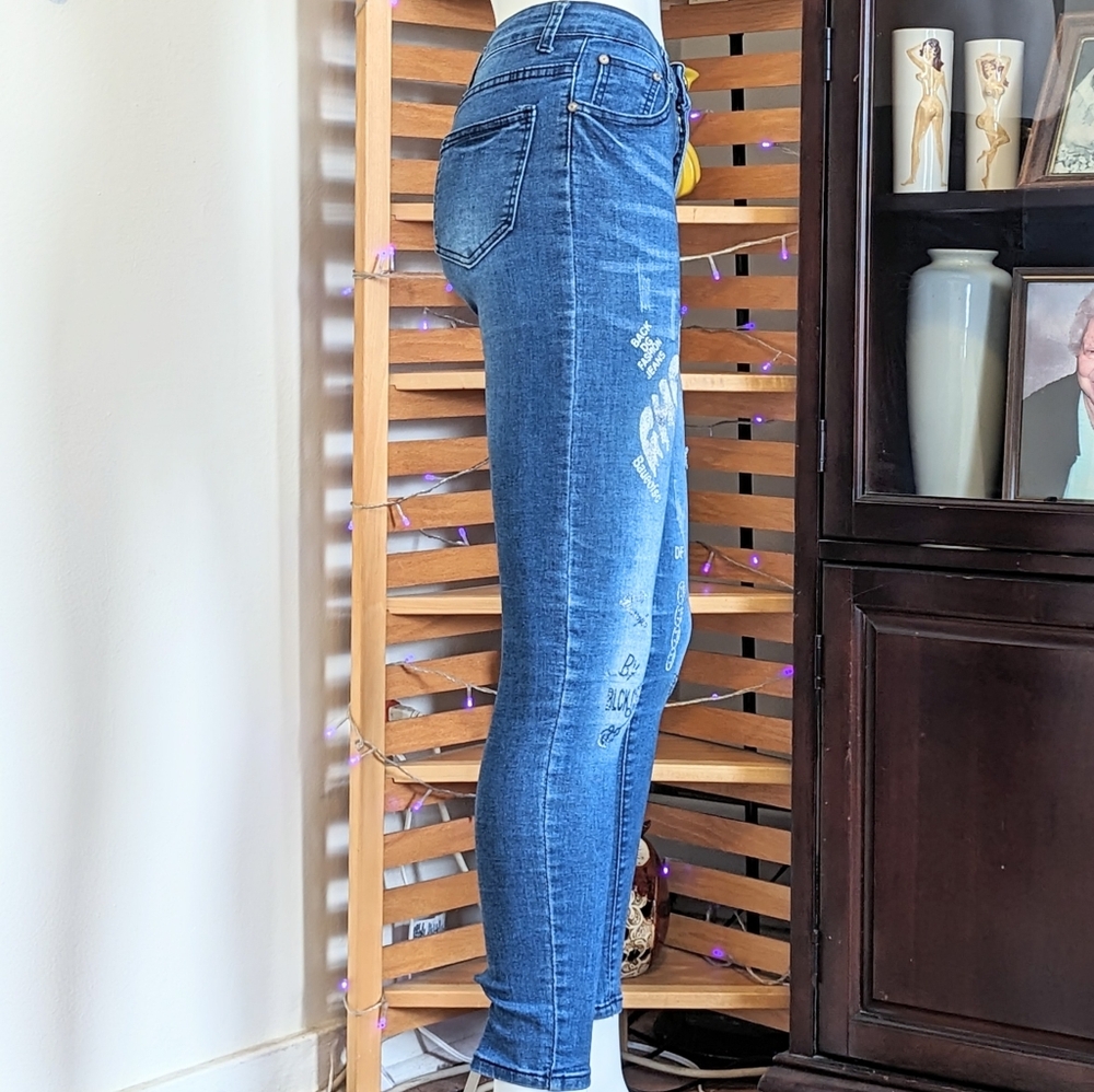 Back DG Distressed Graffiti Jeans(Jr's 7, Adult 6S) - Picture 6 of 12